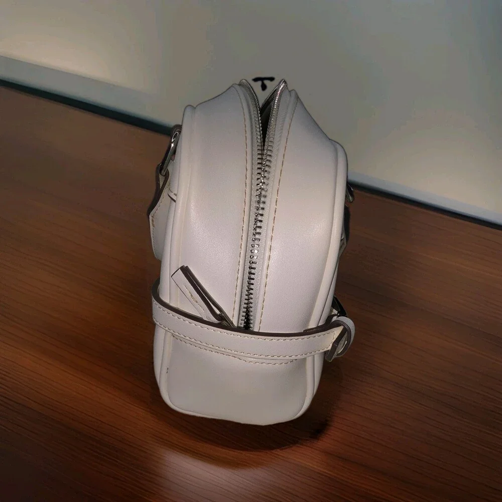 True Religion Glossy White Faux Leather Shoulder Bag Purse Sku 203
